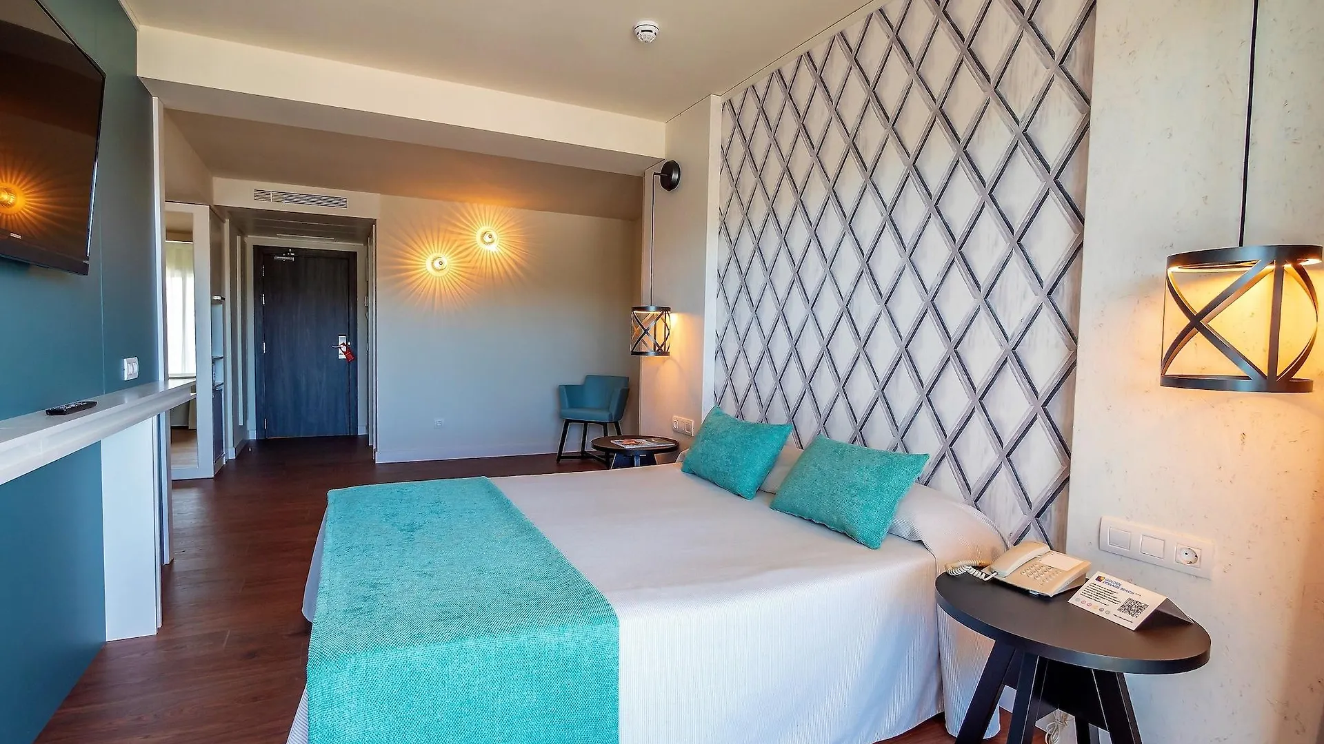 Golden Donaire Beach La Pineda Hotel