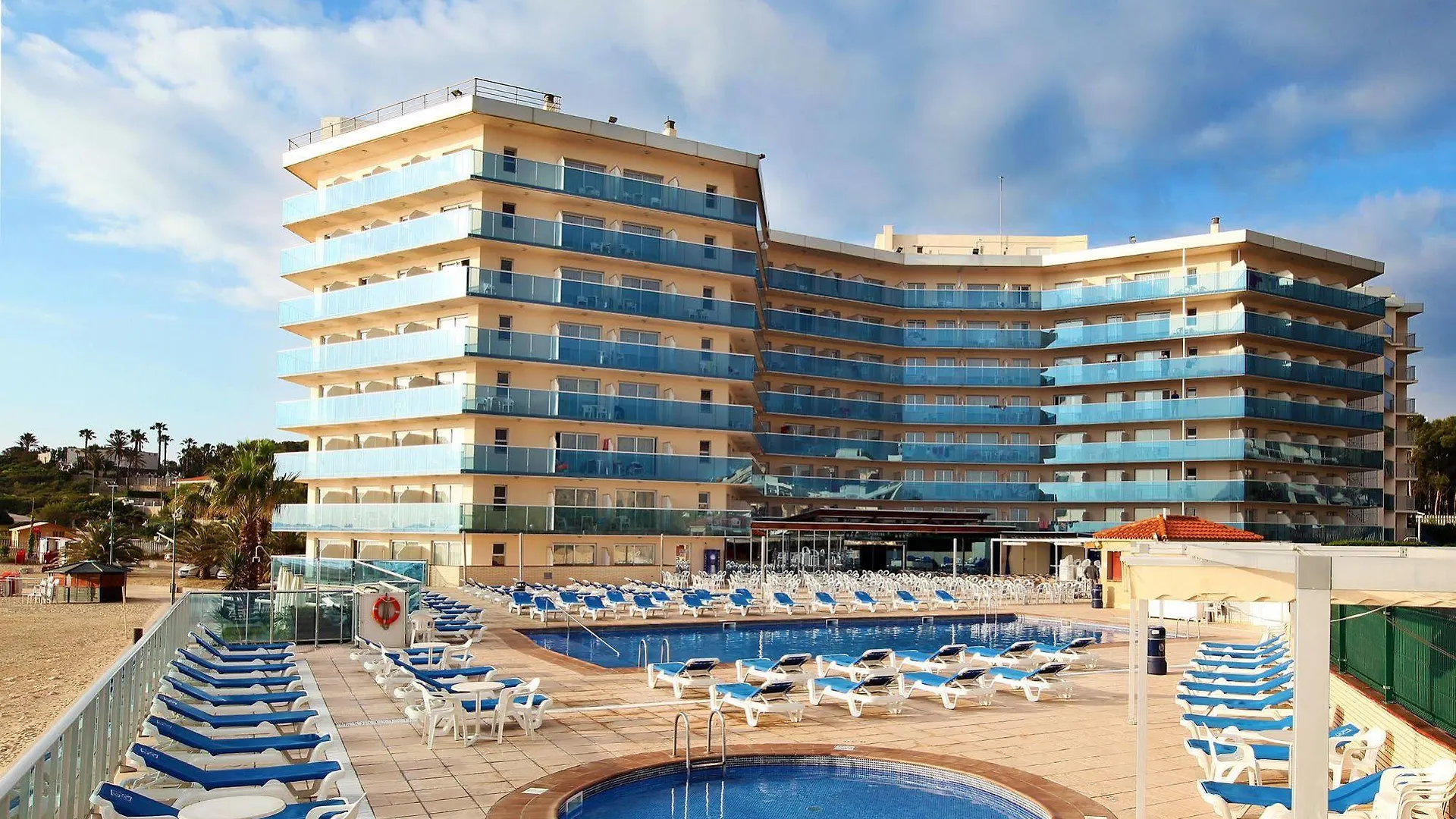 Golden Donaire Beach La Pineda 4*,