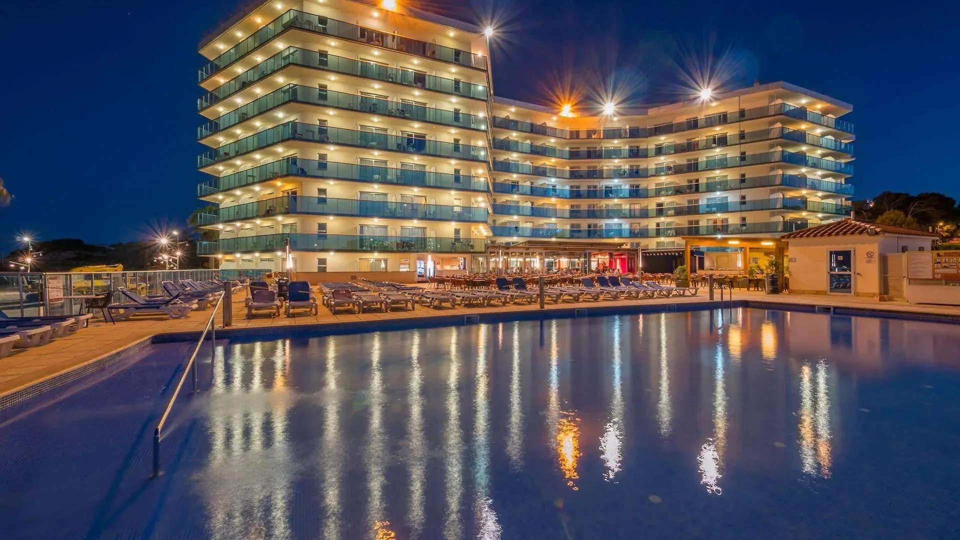 Golden Donaire Beach La Pineda Hotel