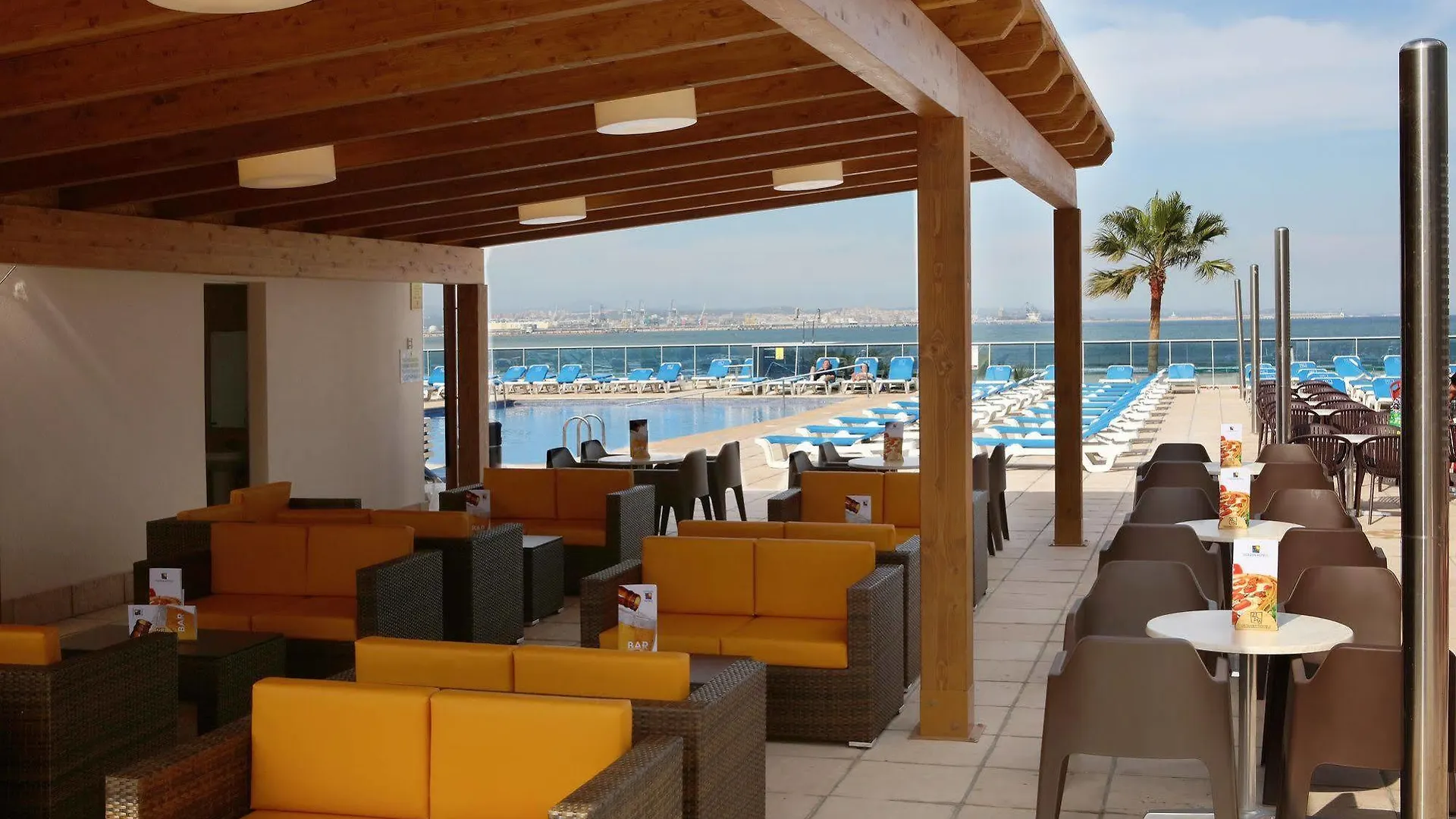 Golden Donaire Beach La Pineda Hotel