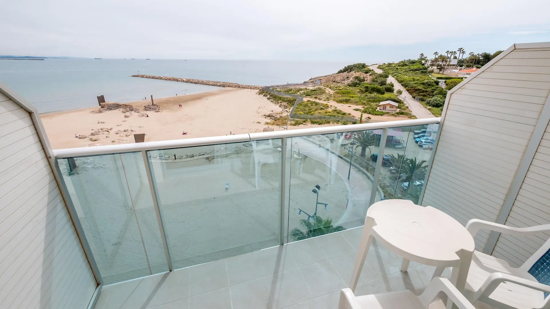 Golden Donaire Beach La Pineda 4*,